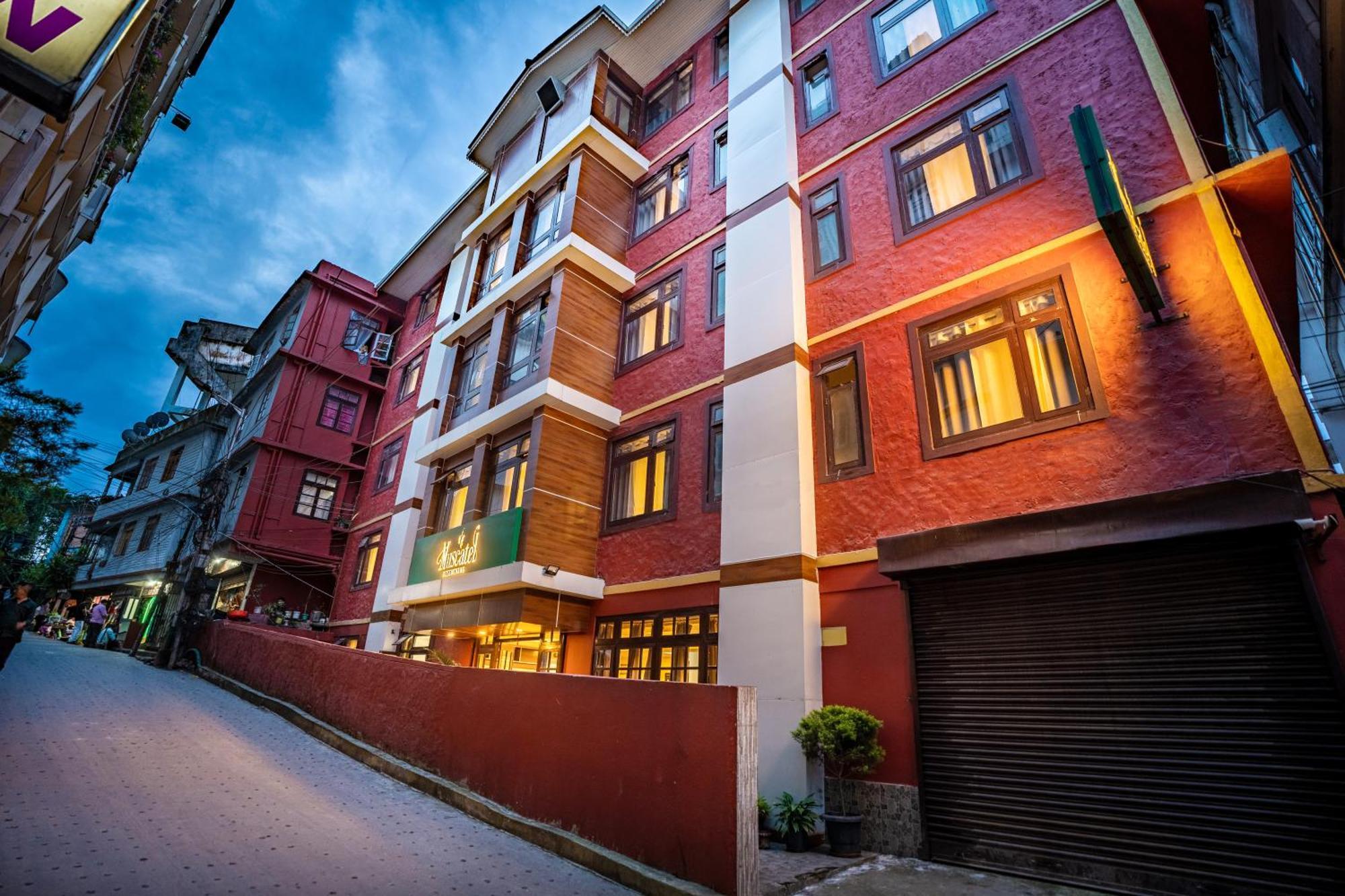 Muscatel Central Hotel - Dzeemkhang Gangtok Exterior foto